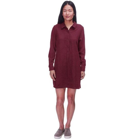 Patagonia Dresses & Skirts - Patagonia Women’s Small Maroon Fjord Light Flannel Dress